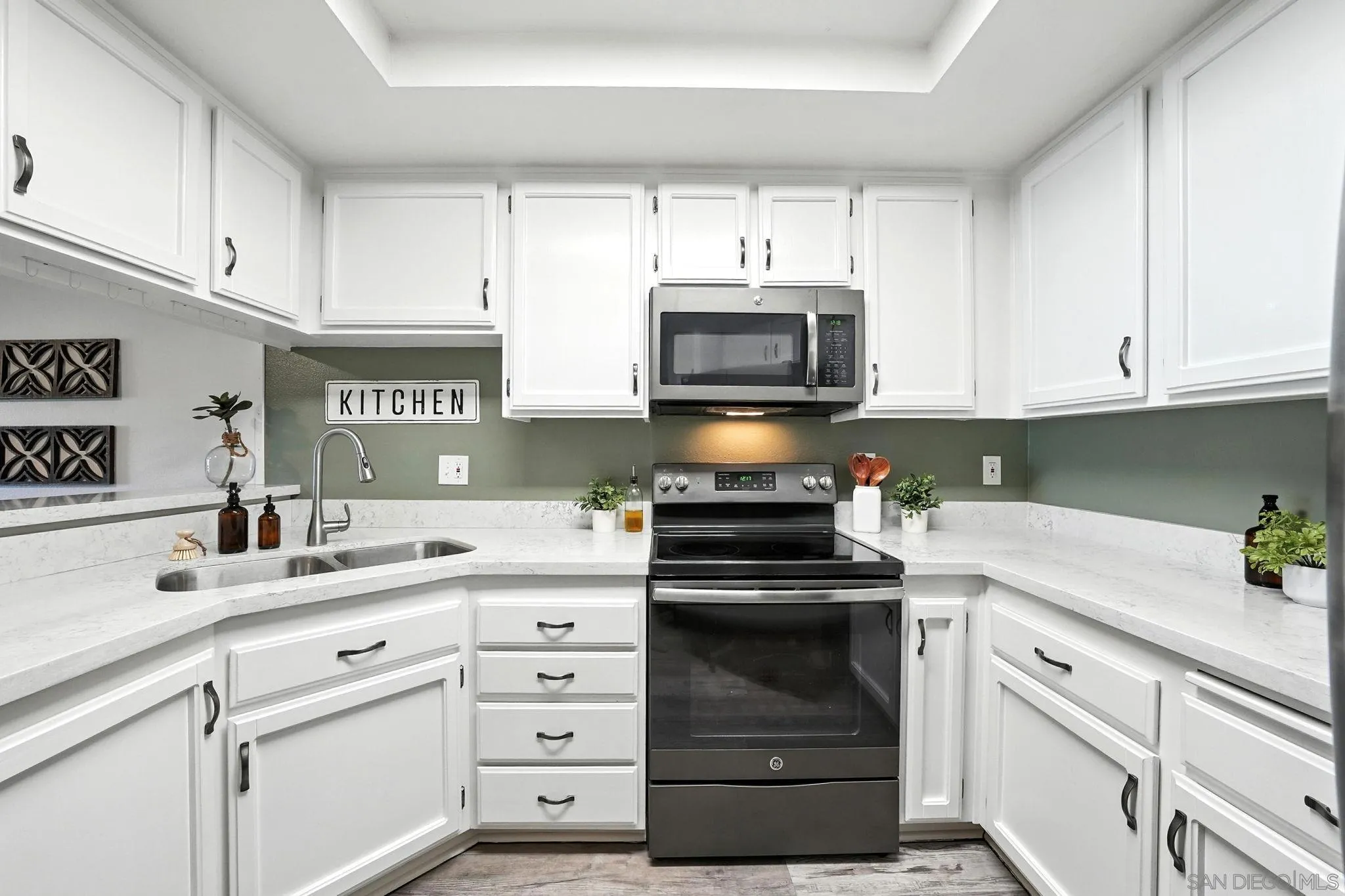 Photo #8: 260005148 Listing: Photo #8