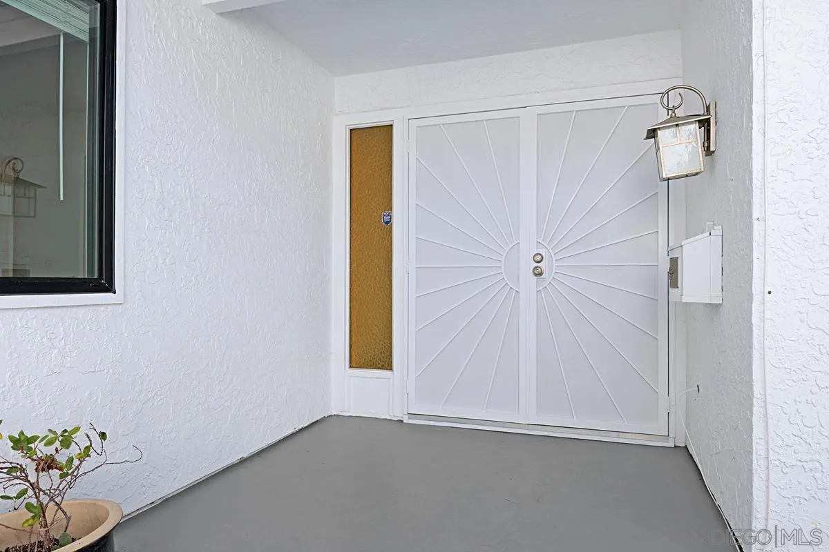https://cdn.realtyfeed.com/cdn/127/260005150/8e4f02221618197e7d142571adb138d6.webp