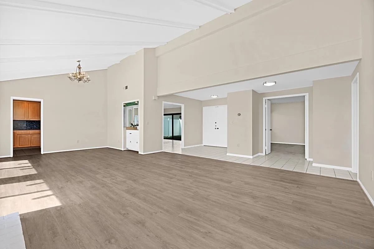 https://cdn.realtyfeed.com/cdn/127/260005150/eb44beacb235c96c61fb0059e8c9f24b.webp