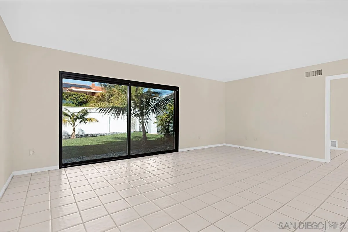 https://cdn.realtyfeed.com/cdn/127/260005150/f7decebd9bdf98365f70a64e912dc282.webp