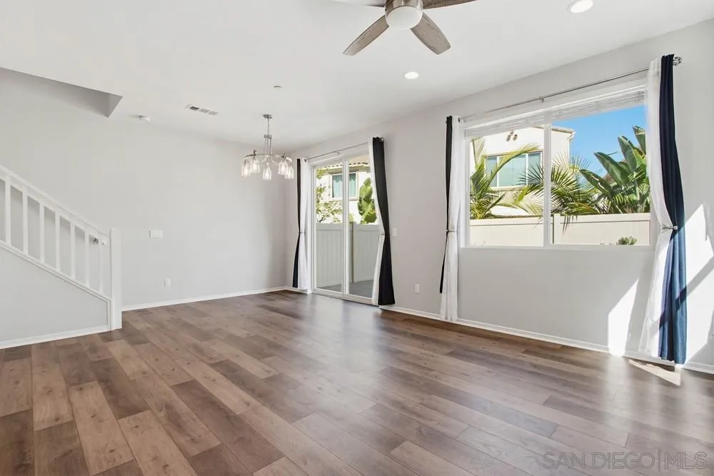 Photo #7: 260005152 Listing: Photo #7