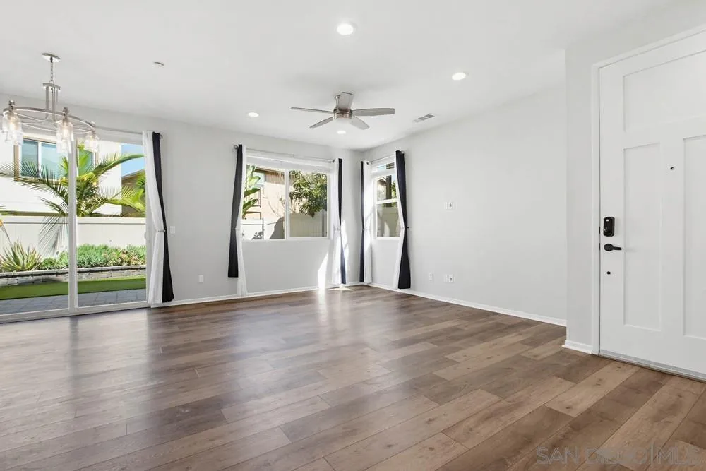 Photo #9: 260005152 Listing: Photo #9