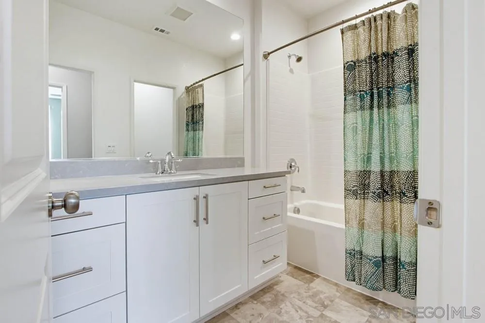 Photo #29: 260005152 Listing: Photo #29