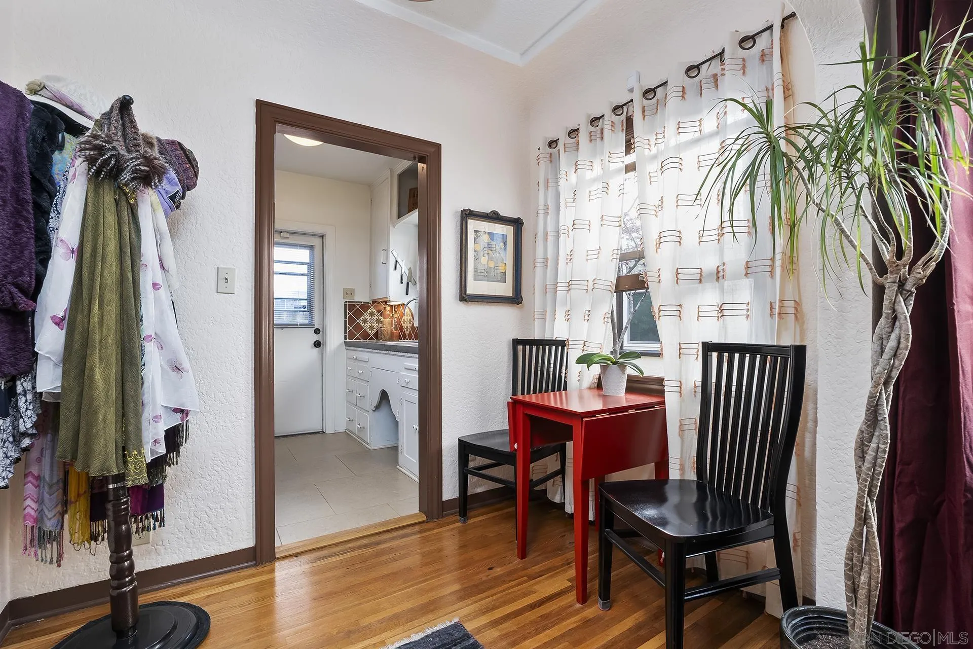 https://cdn.realtyfeed.com/cdn/127/260005153/273b5a2ae26e35be6bb3b57b26d85af5.webp