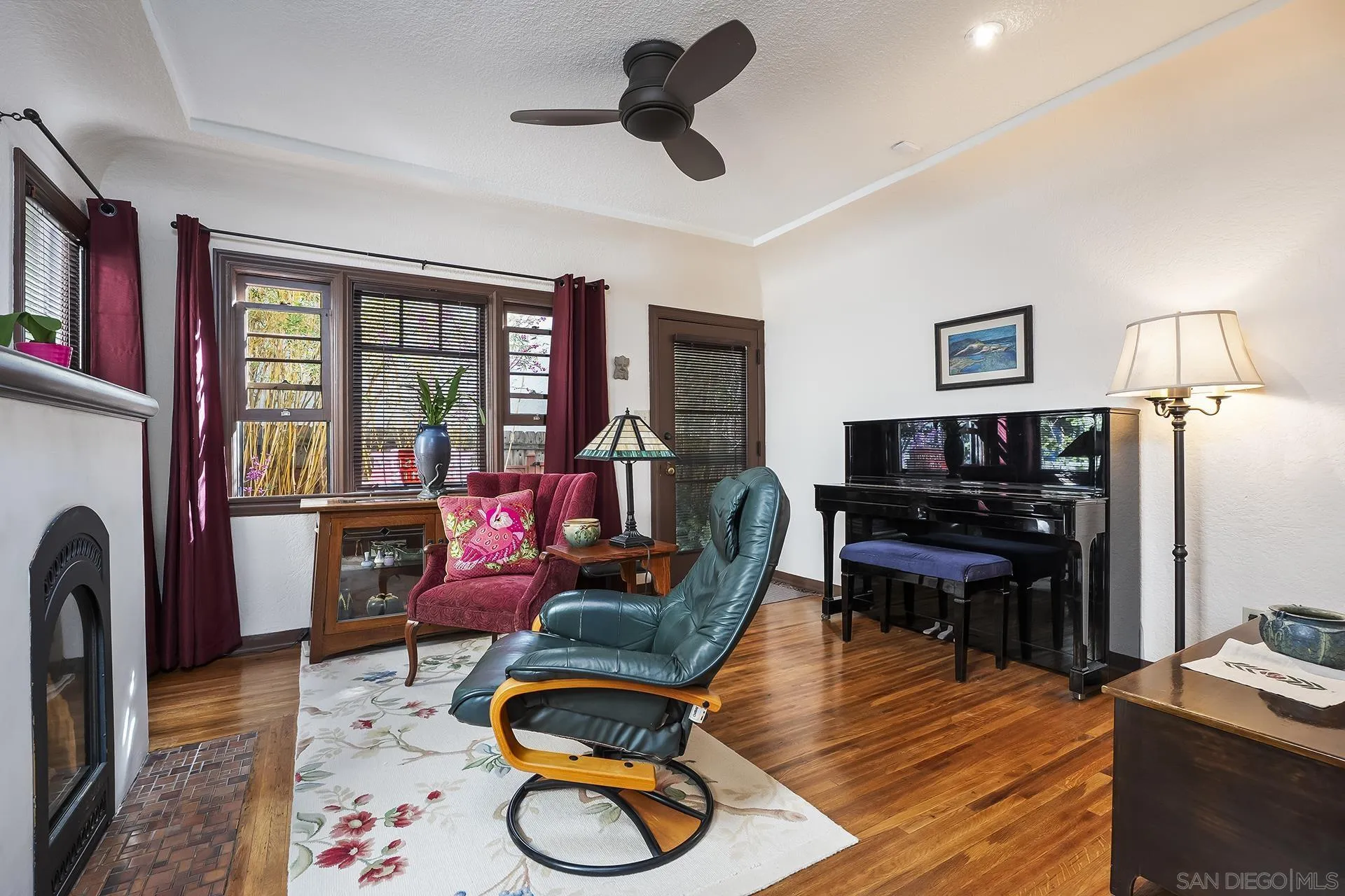 https://cdn.realtyfeed.com/cdn/127/260005153/59446400d3987d4937e13df939b6de5b.webp