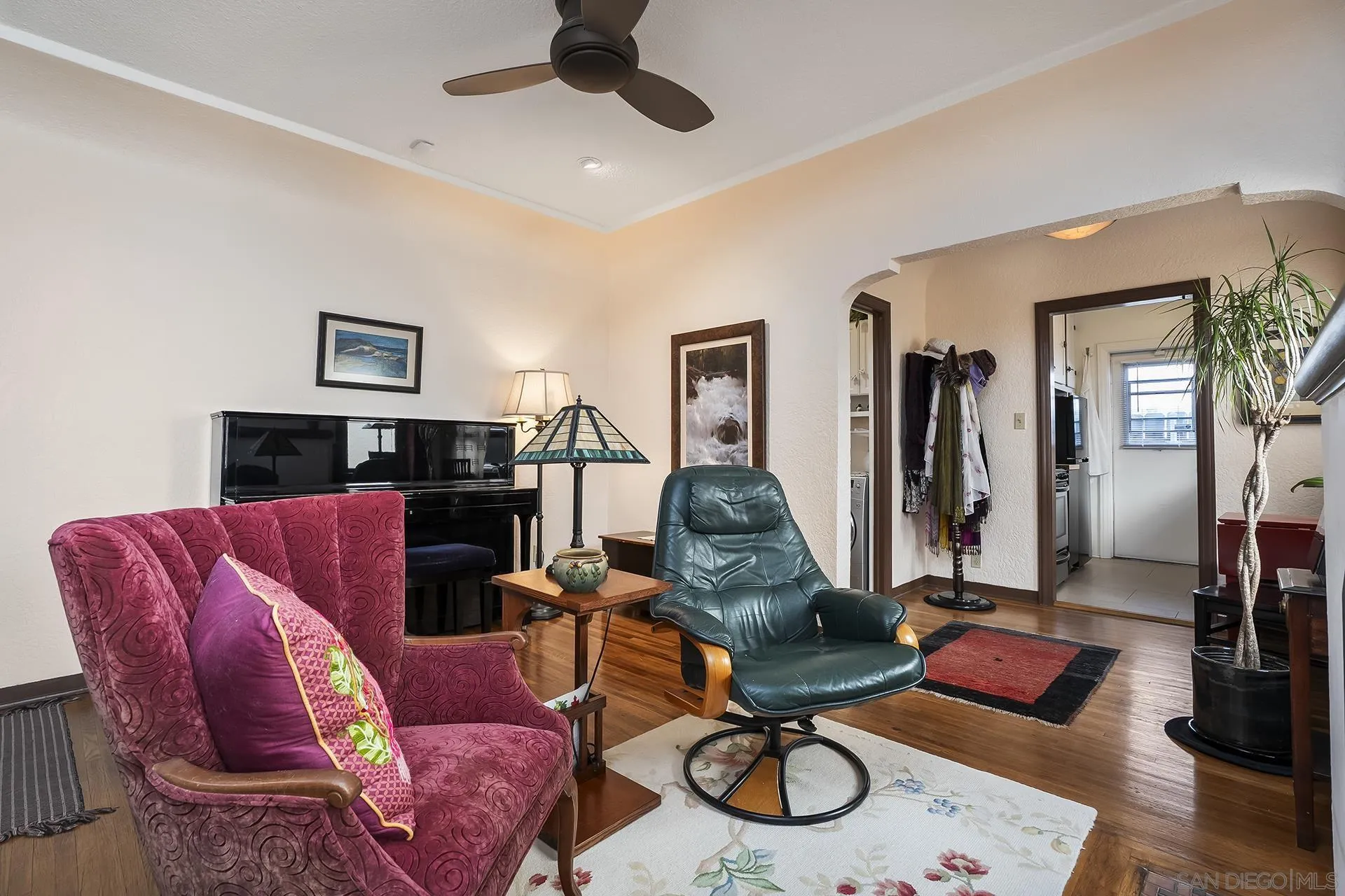 https://cdn.realtyfeed.com/cdn/127/260005153/9e76c368d39b0bce800ae350e7f9a854.webp