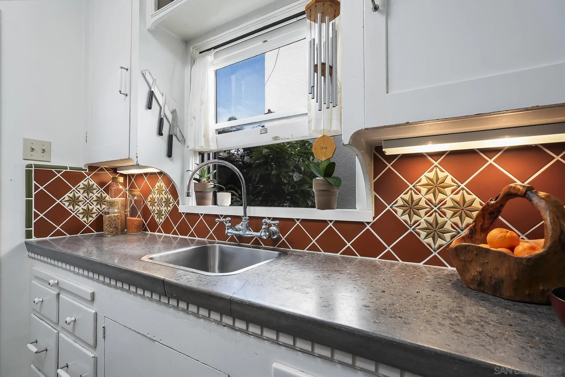 https://cdn.realtyfeed.com/cdn/127/260005153/d2debbf6e19521a70cb11ae240f21ed6.webp