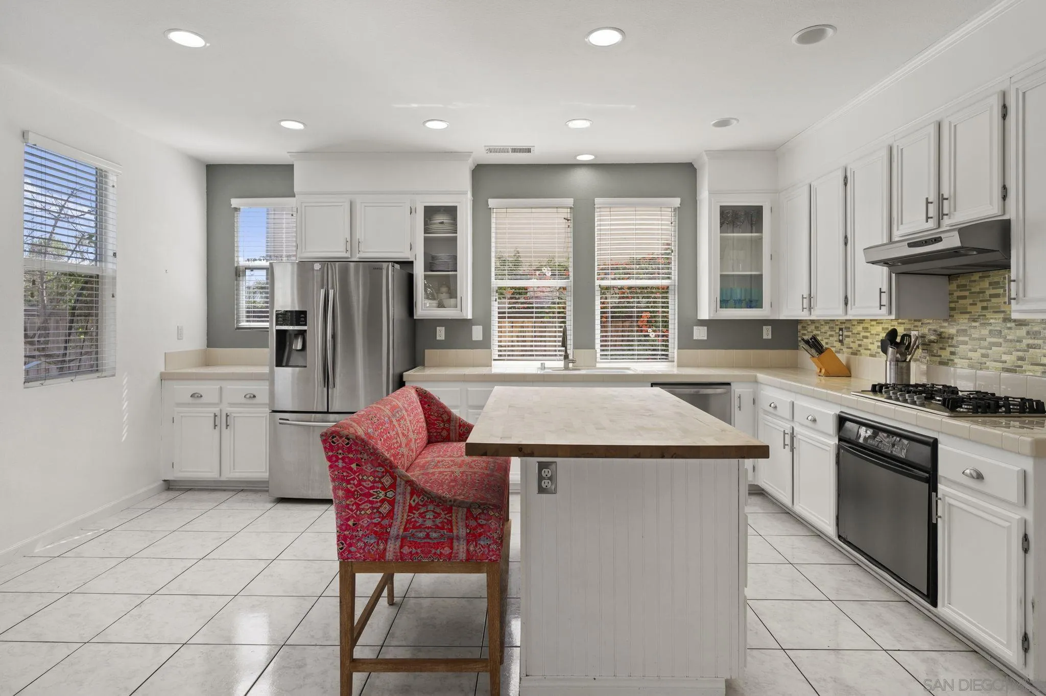 https://cdn.realtyfeed.com/cdn/127/260005157/4b2baf4c1774794b3c6d128d7ce84984.webp
