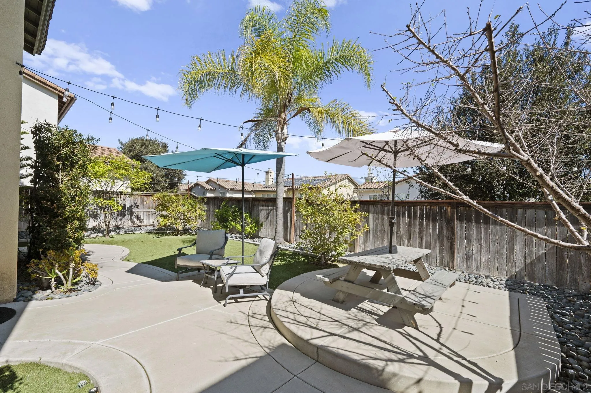 https://cdn.realtyfeed.com/cdn/127/260005157/a1413a0439f17d4efb7c434231747b1d.webp