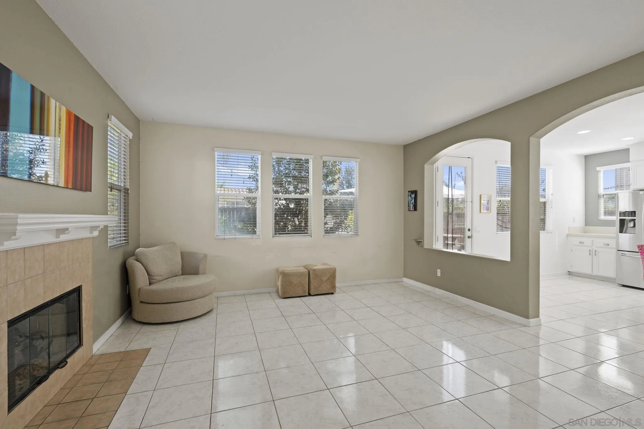 https://cdn.realtyfeed.com/cdn/127/260005157/f9a931d3acc1a0721058cfb3451184a6.webp