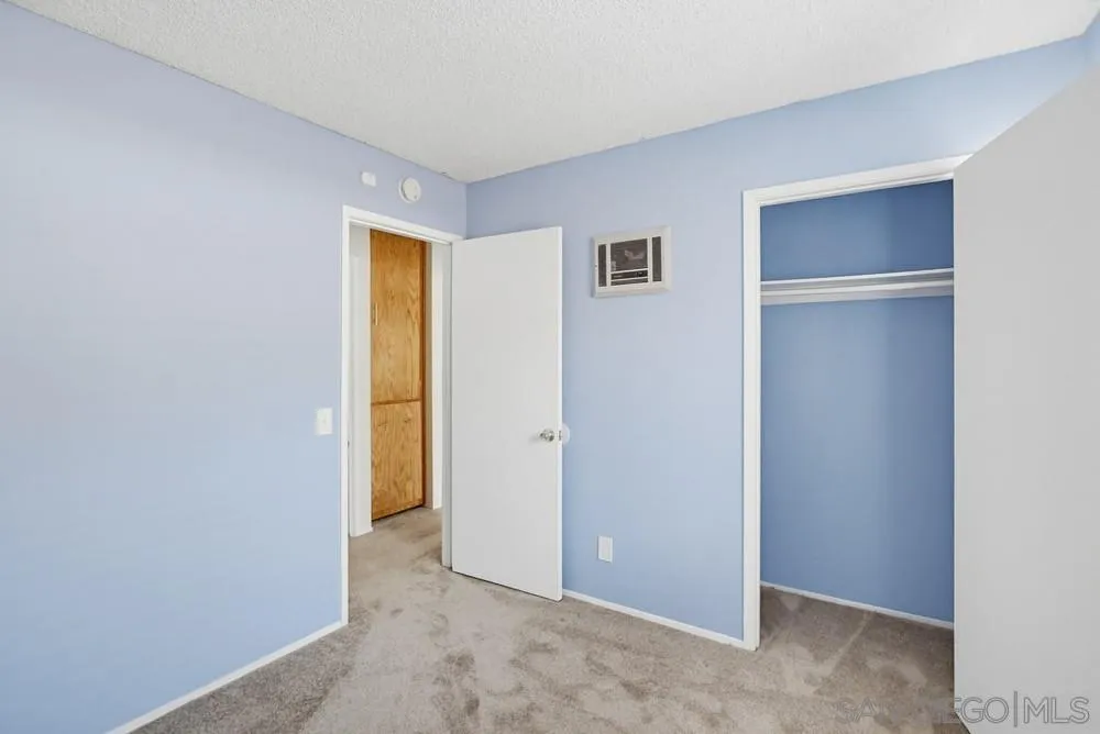https://cdn.realtyfeed.com/cdn/127/260005161/3a84a8d622abaa8ac1b64b8da271f119.webp