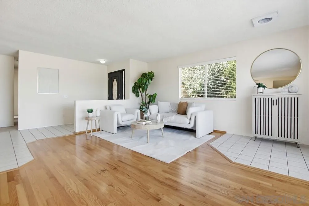 https://cdn.realtyfeed.com/cdn/127/260005161/8b38a1c258de0aca067c3456a285aa26.webp