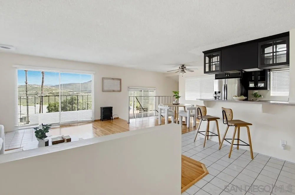 https://cdn.realtyfeed.com/cdn/127/260005161/e4c8570573f000d11634652d95d0612d.webp