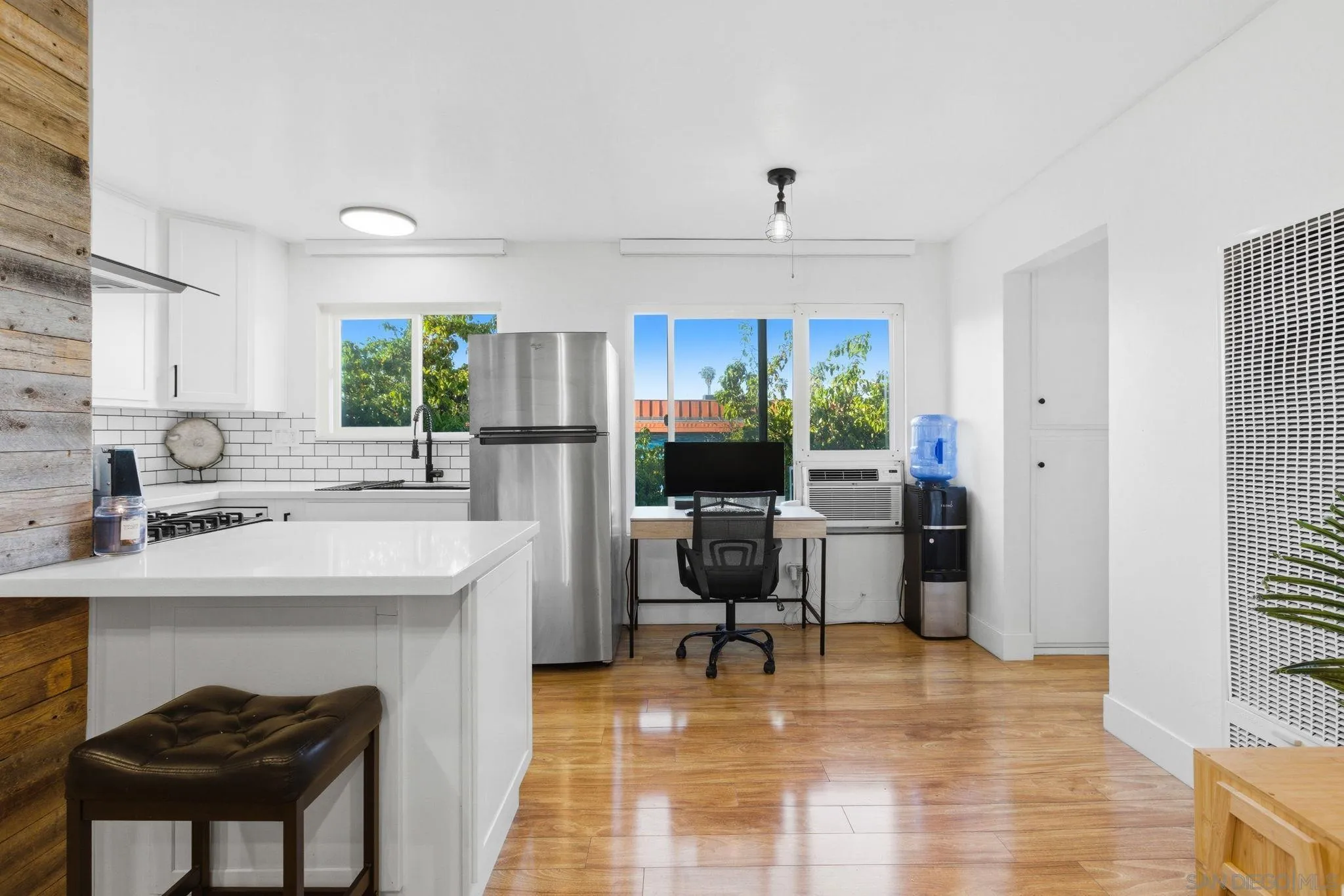Photo #8: 260005162 Listing: Photo #8