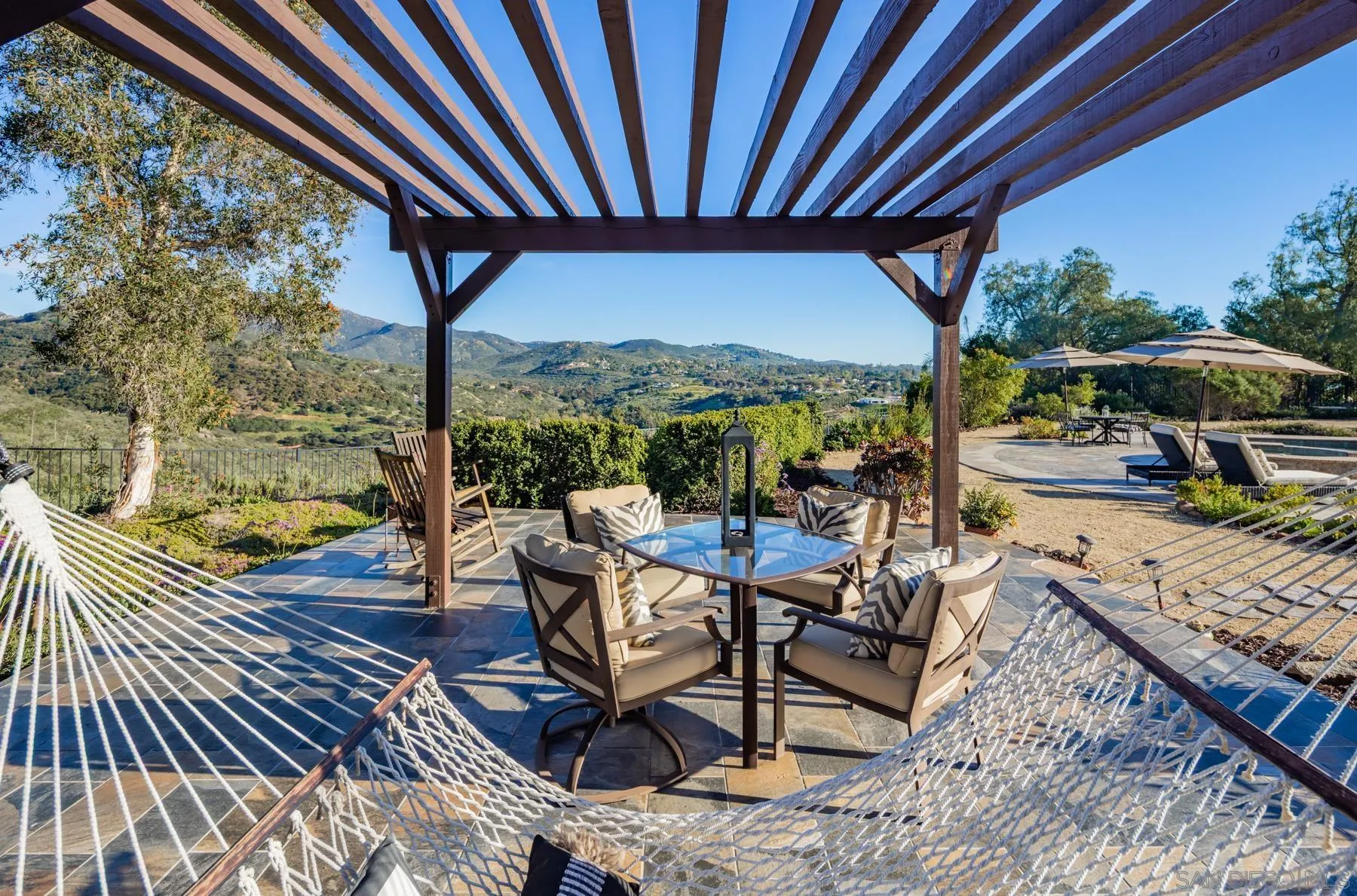 https://cdn.realtyfeed.com/cdn/127/260005168/ae8460dbb3e675f8805c7e268330cb05.webp