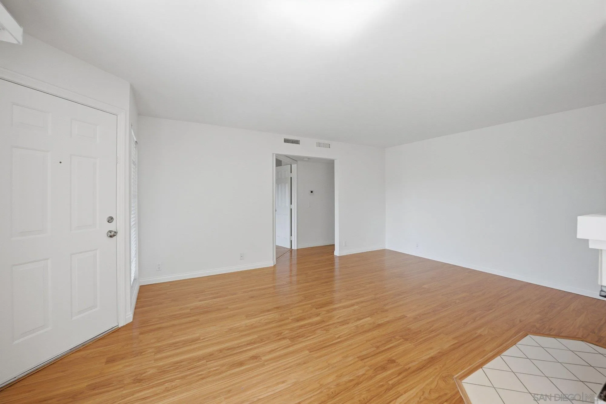 Photo #6: 260005169 Listing: Photo #6