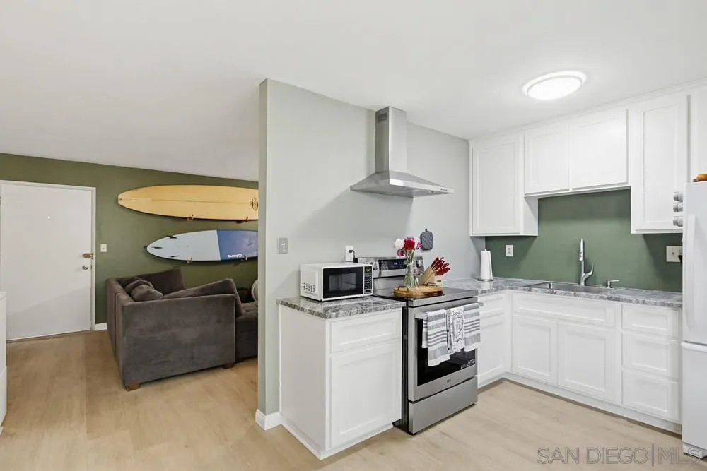 https://cdn.realtyfeed.com/cdn/127/260005172/bff64f9faf92fd5ad01554b9cd85836d.webp