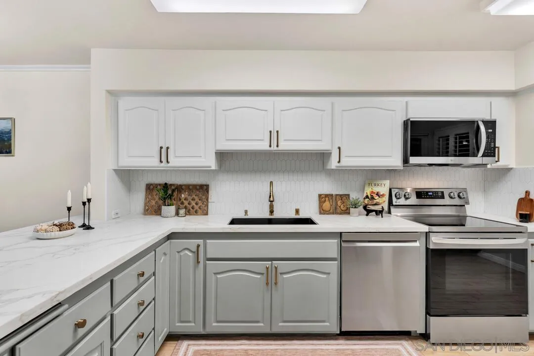 Photo #5: 260005175 Listing: Photo #5