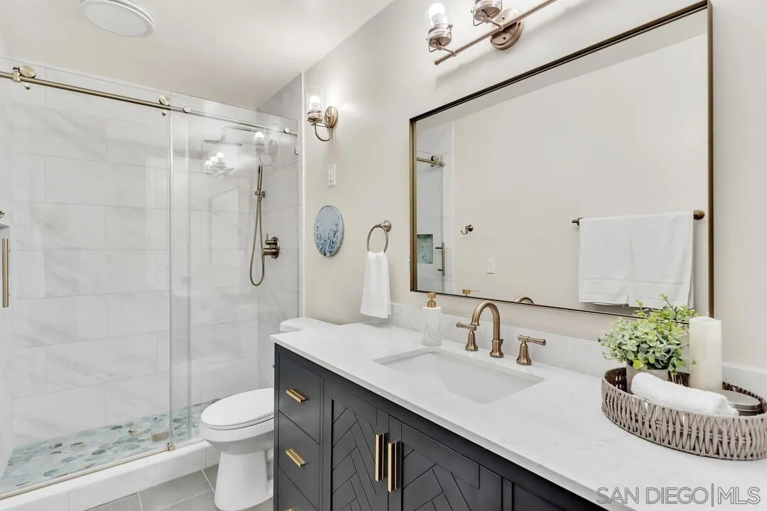 Photo #12: 260005175 Listing: Photo #12