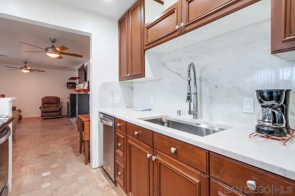 https://cdn.realtyfeed.com/cdn/127/260005177/3f0a7703b539ef607d45725518f800ca.webp
