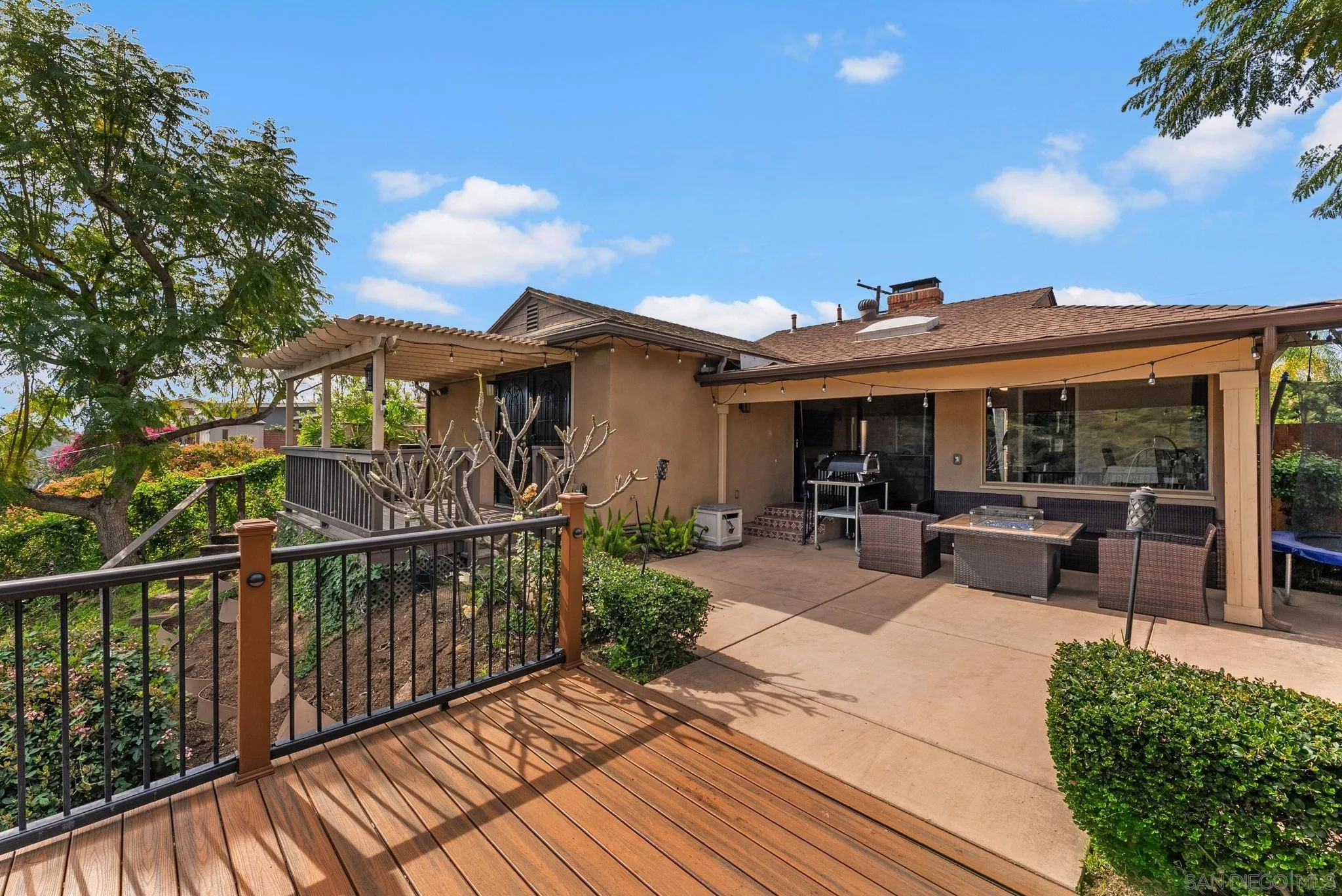 https://cdn.realtyfeed.com/cdn/127/260005178/1a4be3a7ec63036419cc88ec774cb7b0.webp