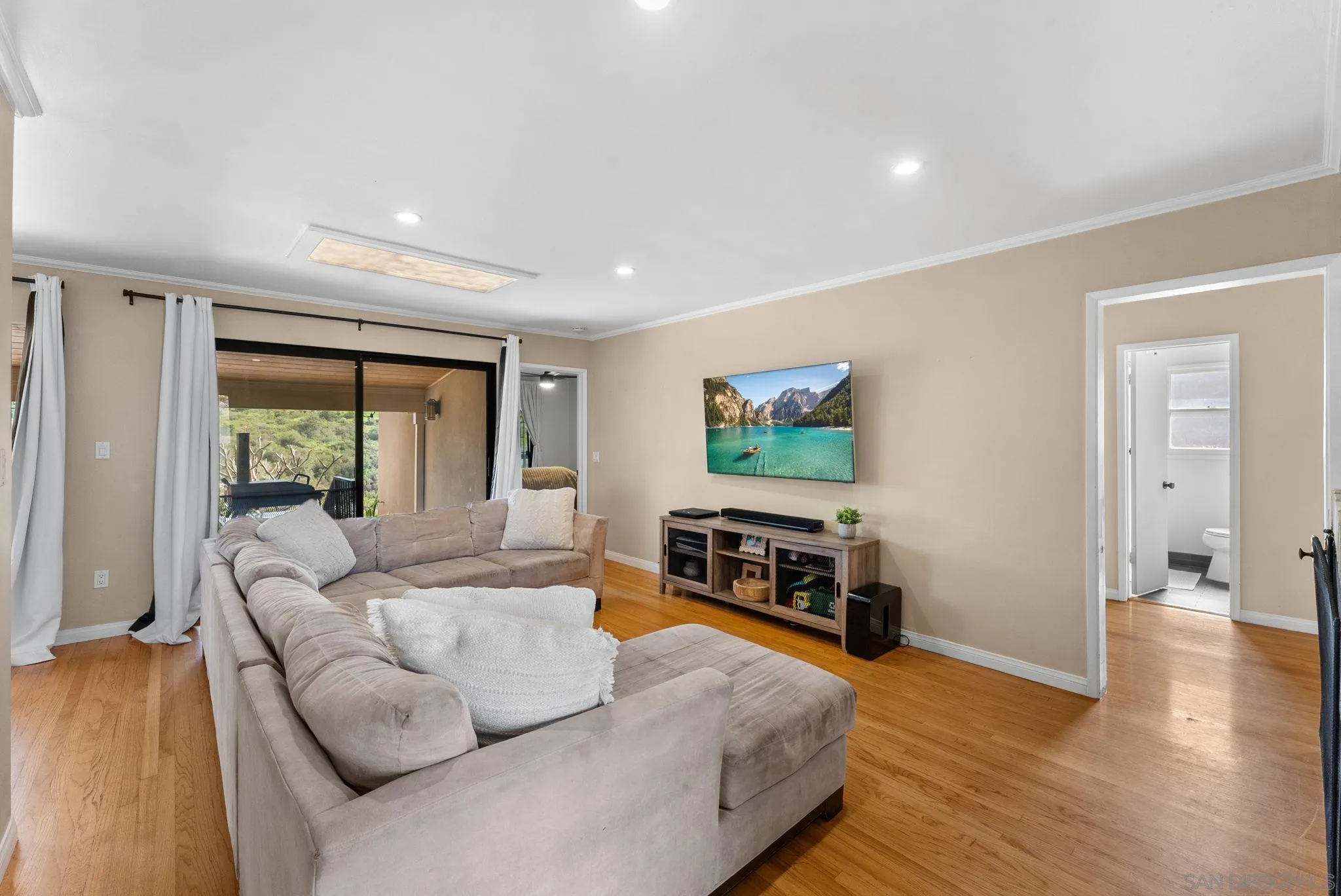 https://cdn.realtyfeed.com/cdn/127/260005178/4c5e8b527b123821710ccb6b5b230926.webp