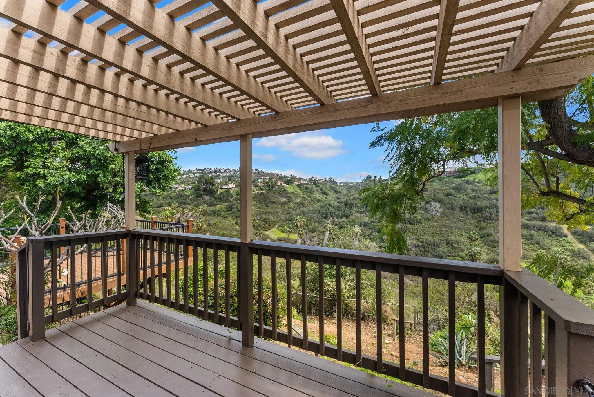 https://cdn.realtyfeed.com/cdn/127/260005178/ea84b33a4886e33c26d8e13172a807f6.webp