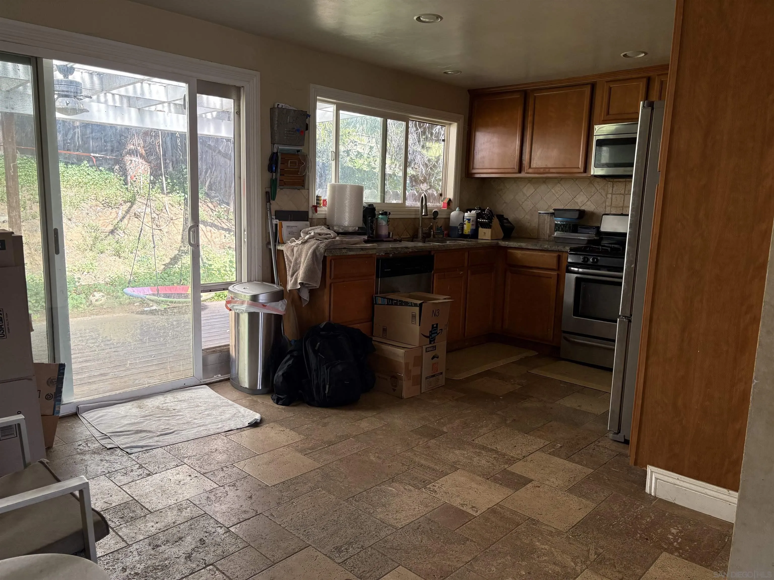 https://cdn.realtyfeed.com/cdn/127/260005179/8412c0b4f9e88b60cf0409c1831e74f0.webp