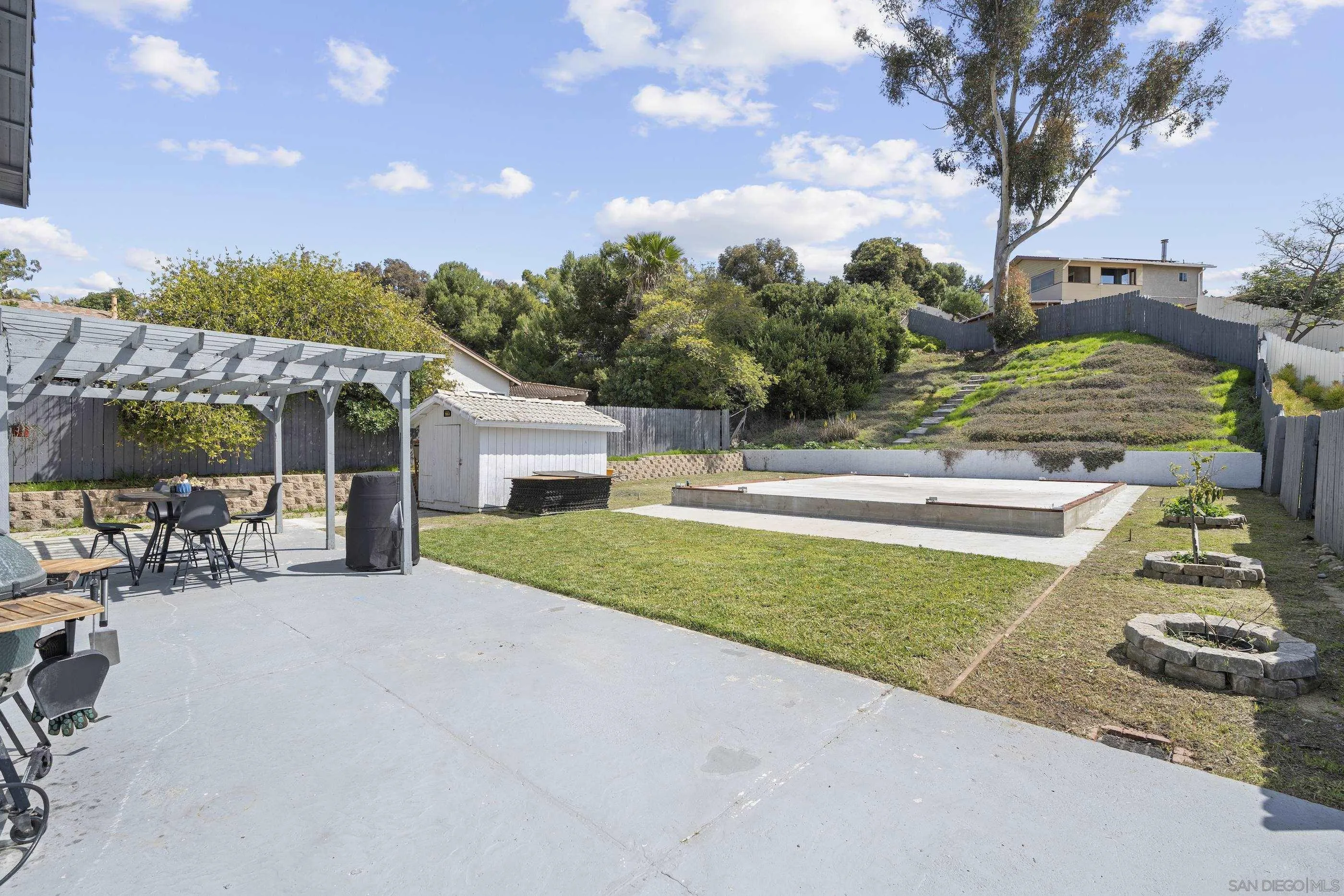 https://cdn.realtyfeed.com/cdn/127/260005182/83adce1d6c9f6b9536763c457291b8ef.webp