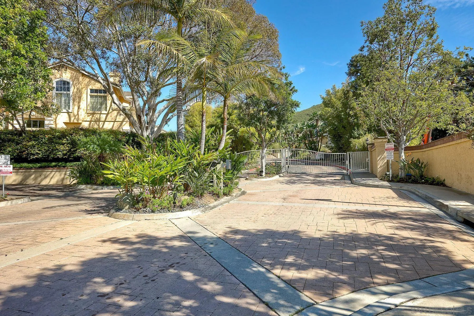 Photo #38: 260005189 Listing: Photo #38