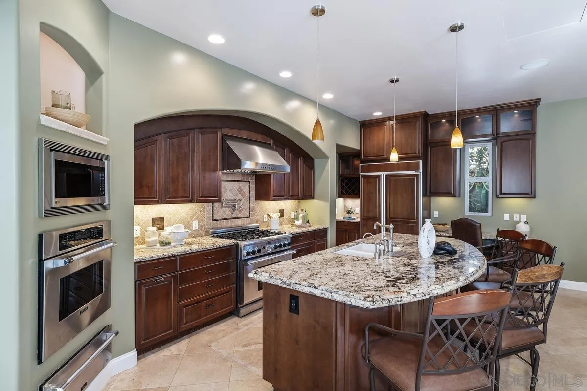 https://cdn.realtyfeed.com/cdn/127/260005190/35cf739ffe741e20c49ed9bdc27c77ba.webp