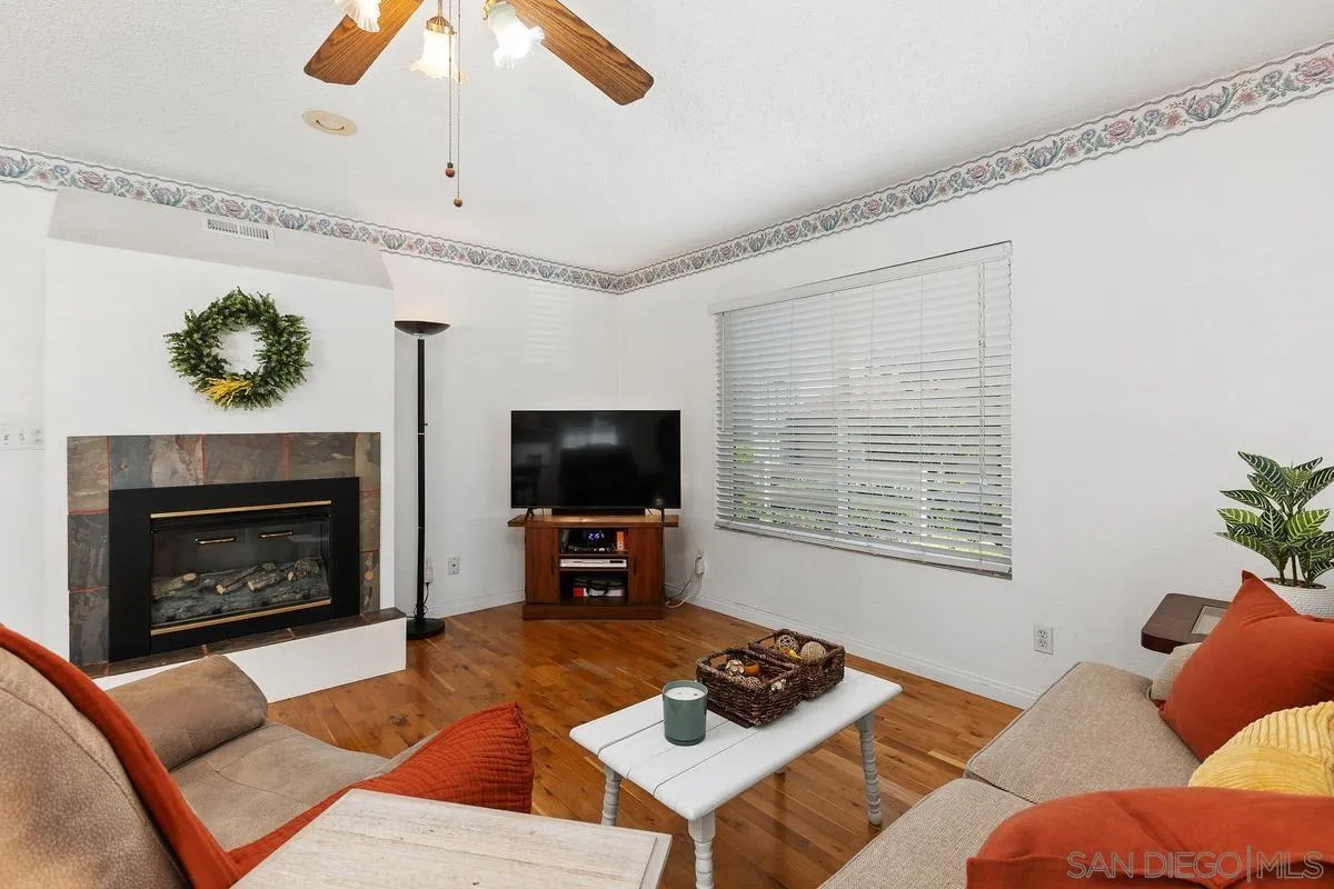 Photo #8: 260005200 Listing: Photo #8