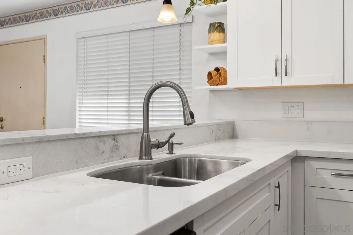 Photo #16: 260005200 Listing: Photo #16