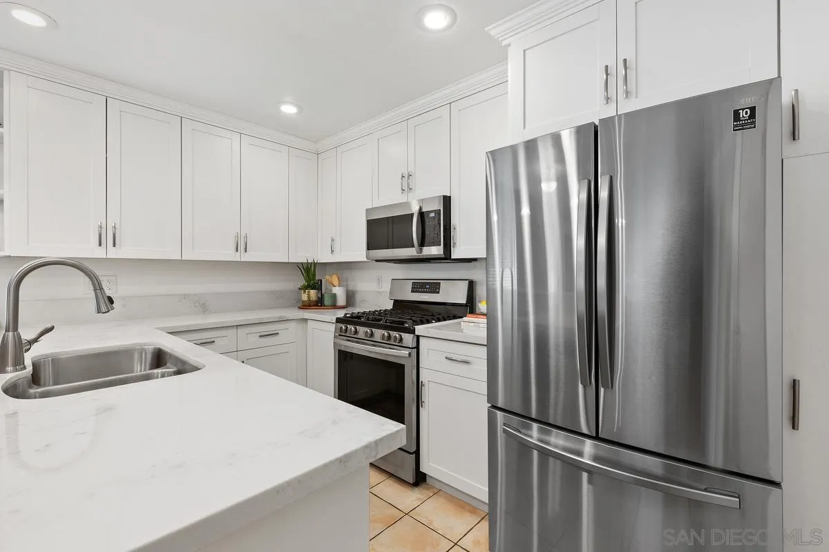 Photo #14: 260005200 Listing: Photo #14