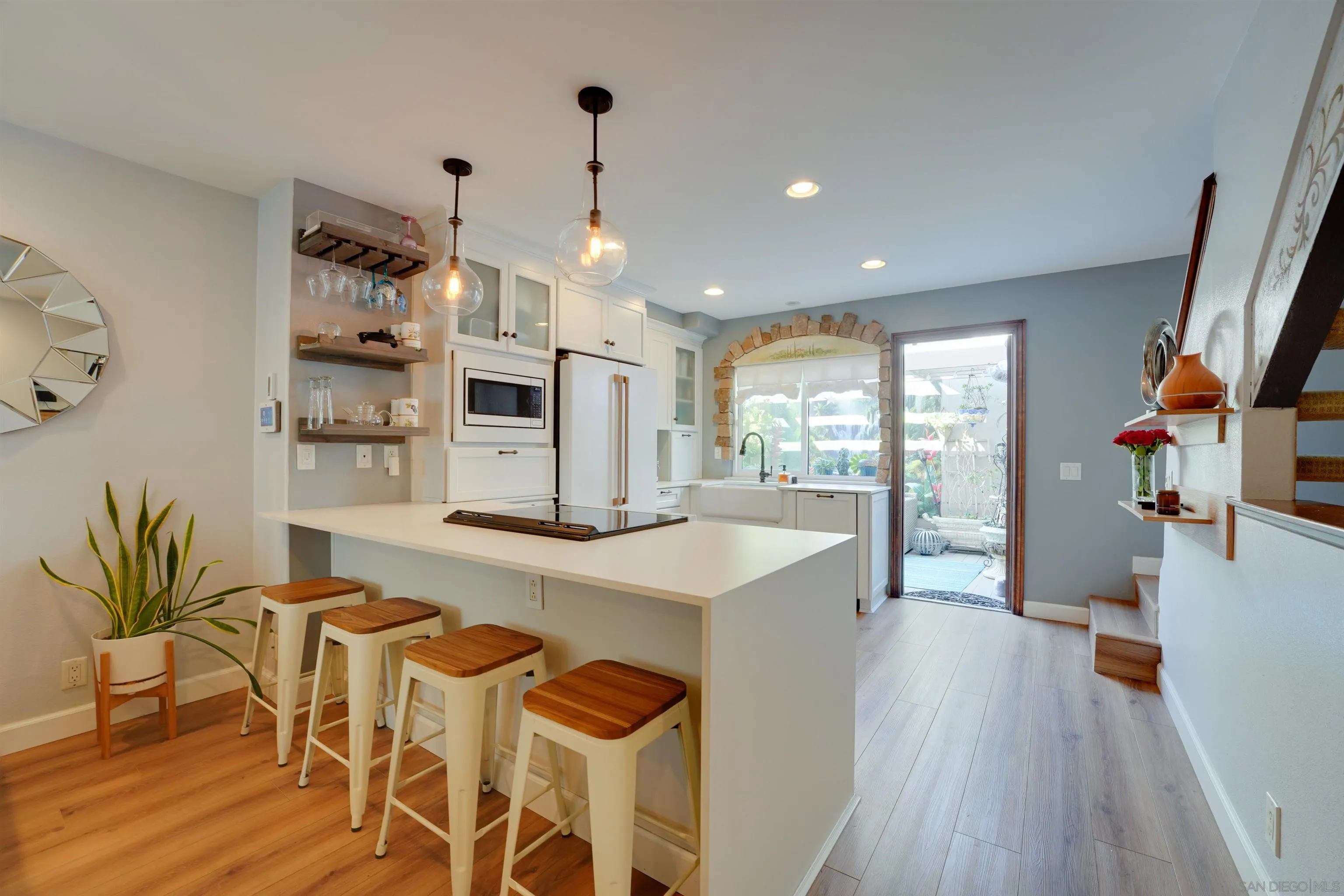 https://cdn.realtyfeed.com/cdn/127/260005204/ad89b63322f2d82fc580e41def640878.webp