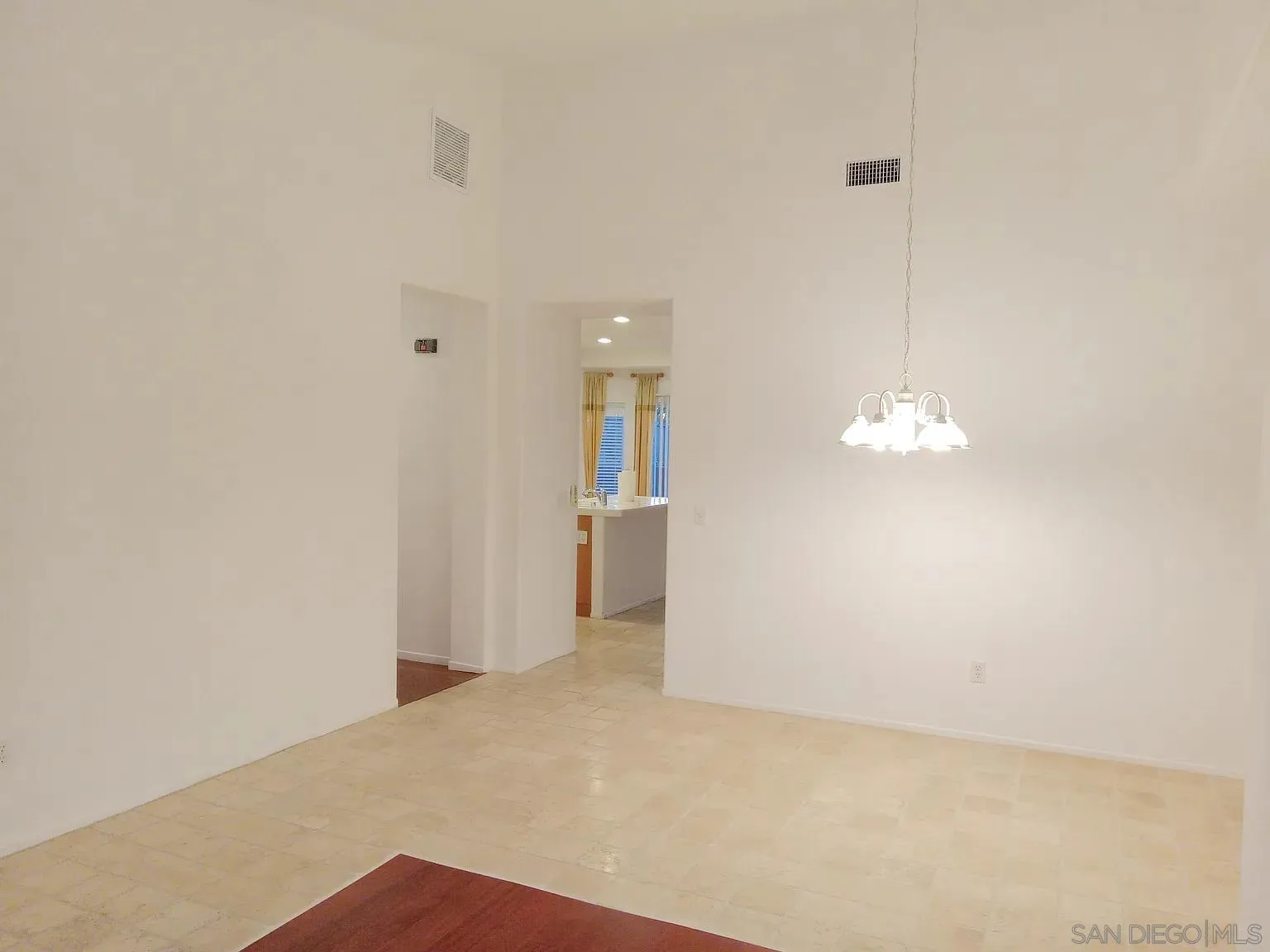 https://cdn.realtyfeed.com/cdn/127/260005208/aed4edd872ae62f9be03c0409b2f73b3.webp