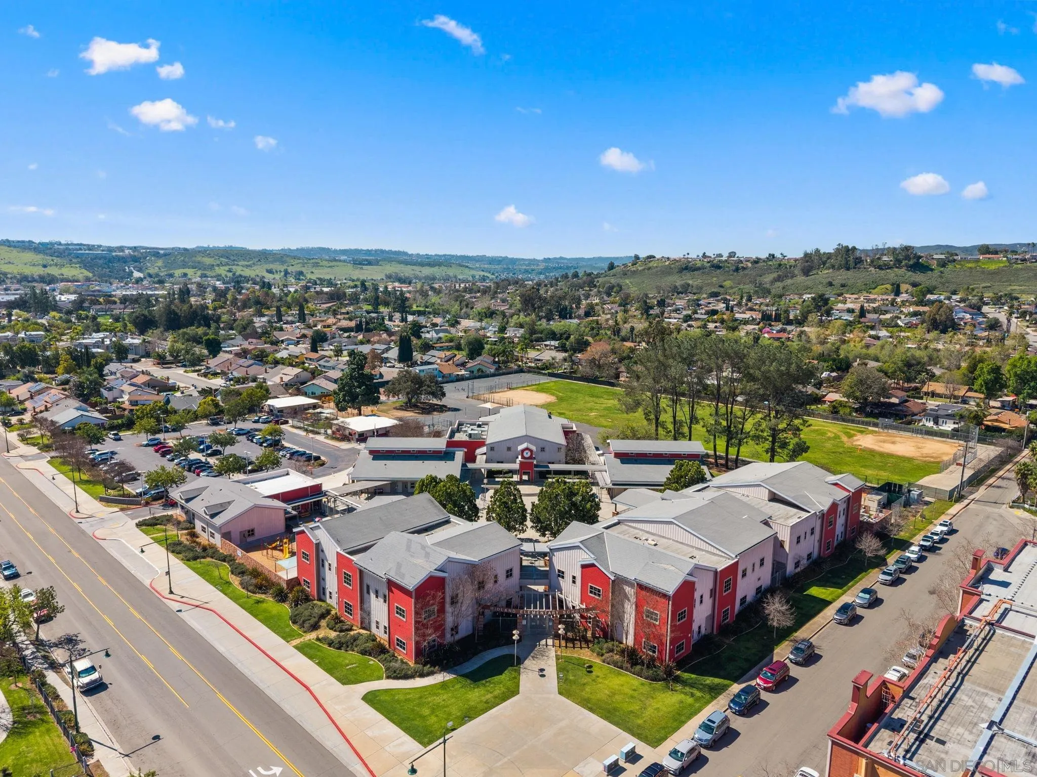 https://cdn.realtyfeed.com/cdn/127/260005210/31d63cca1fac81e517ce88ae9a9c8e68.webp