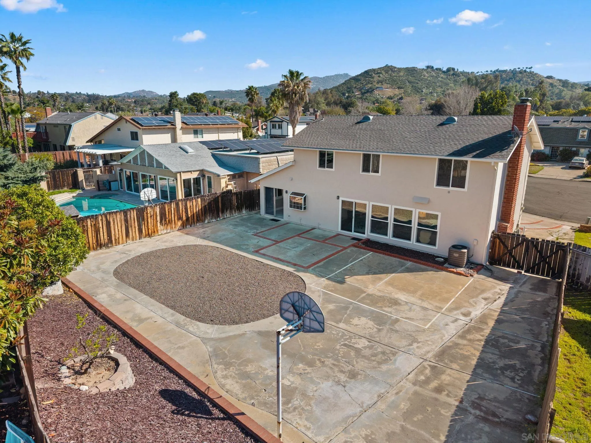 https://cdn.realtyfeed.com/cdn/127/260005210/408ae9be4a9eae9288722806dc5a70c3.webp