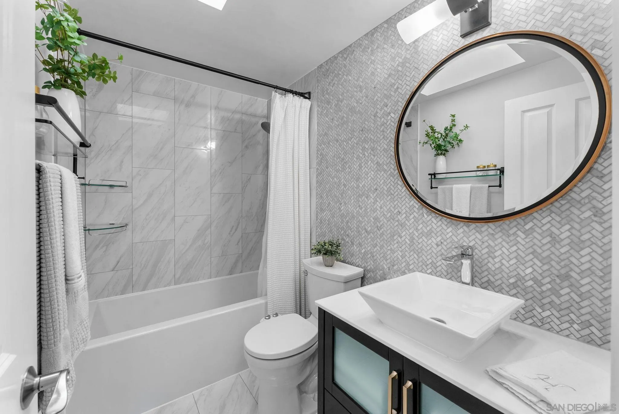 https://cdn.realtyfeed.com/cdn/127/260005210/59a805a6606c2e6ec667dd6de6c9b830.webp