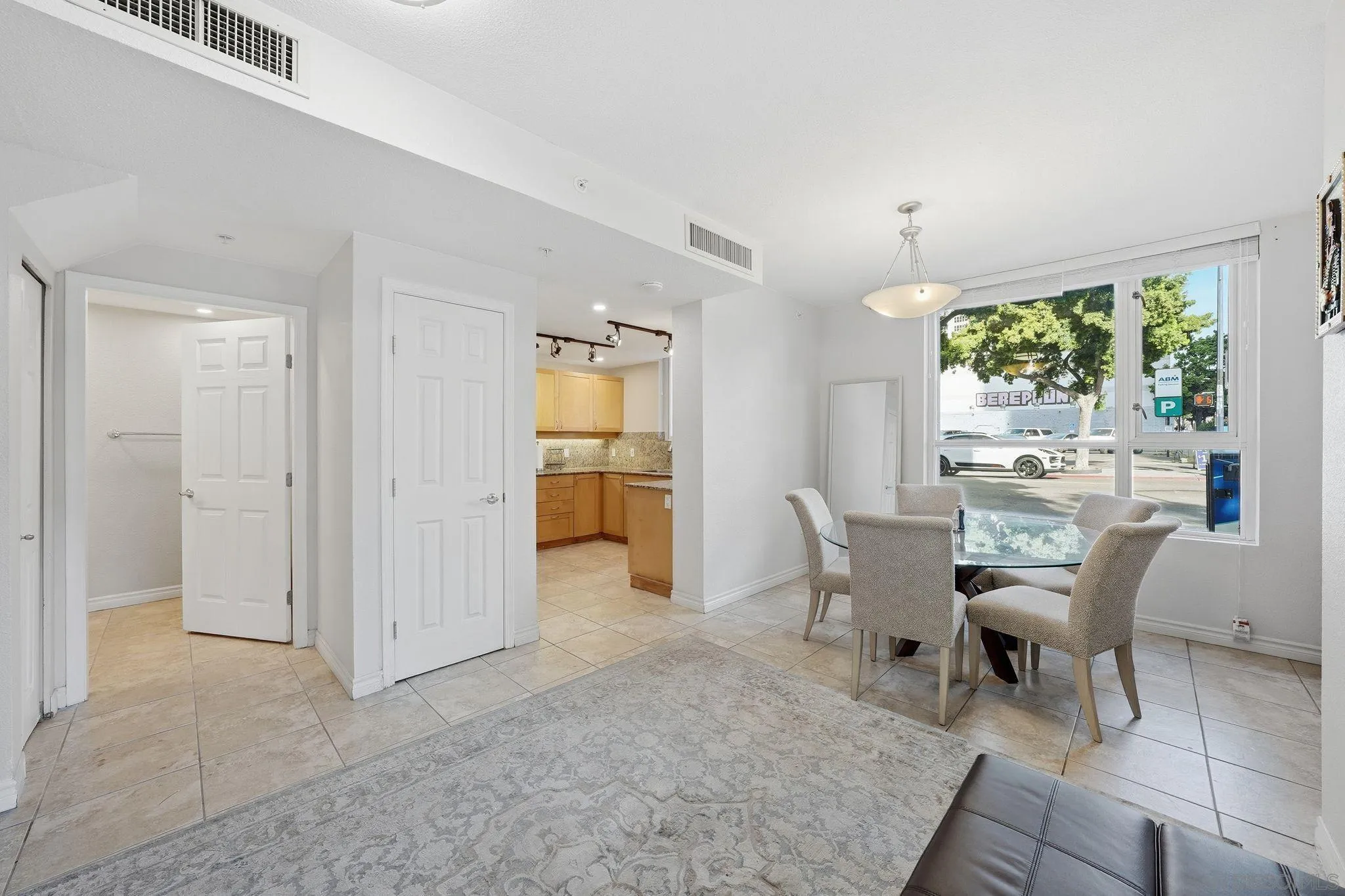 Photo #3: 260005214 Listing: Photo #3