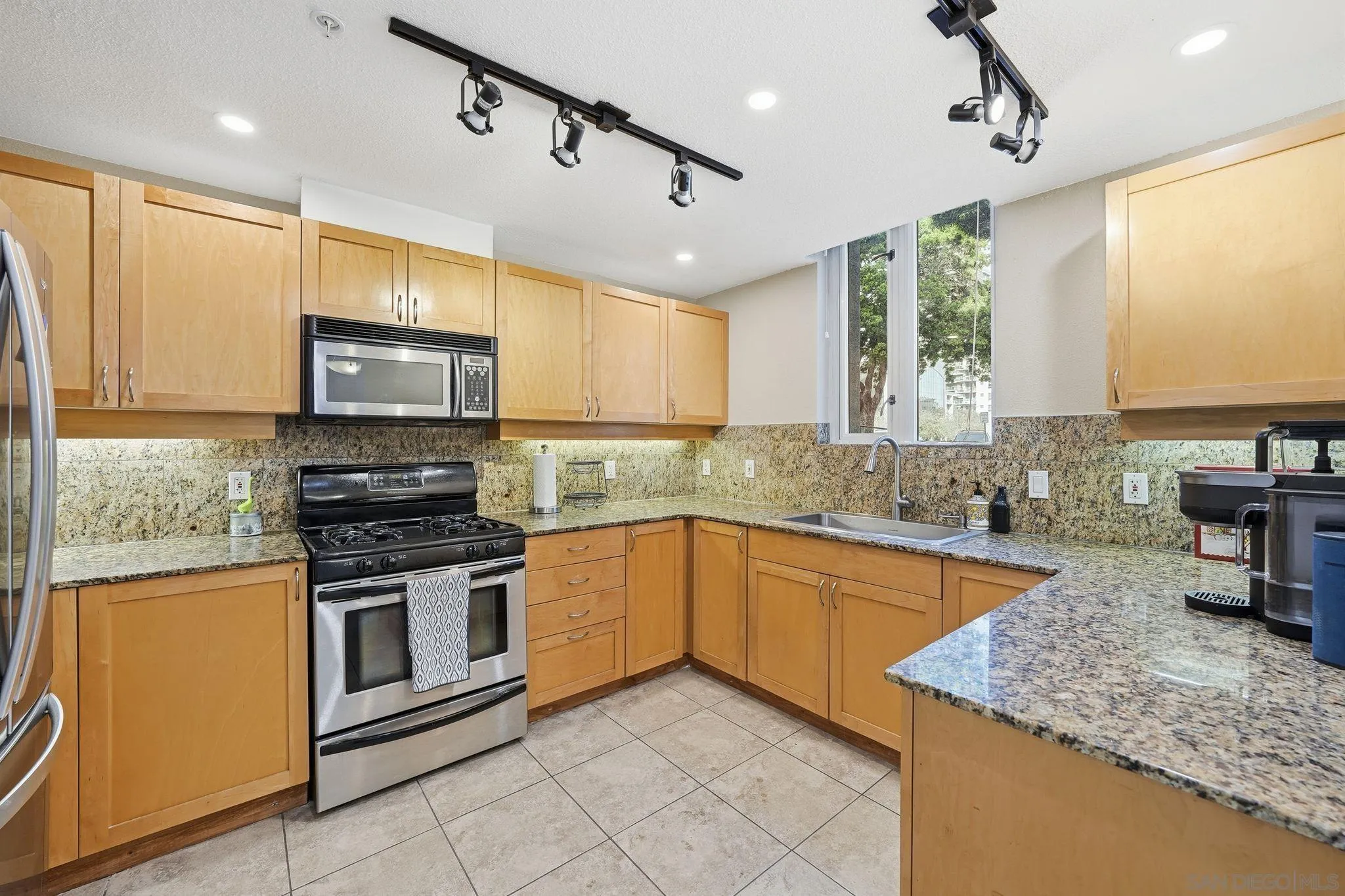 Photo #11: 260005214 Listing: Photo #11