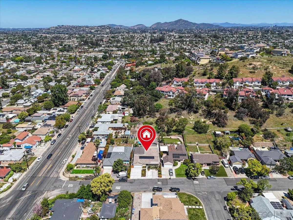 https://cdn.realtyfeed.com/cdn/127/260005217/3ec47a89a9019f5d61117a597d447bf0.webp