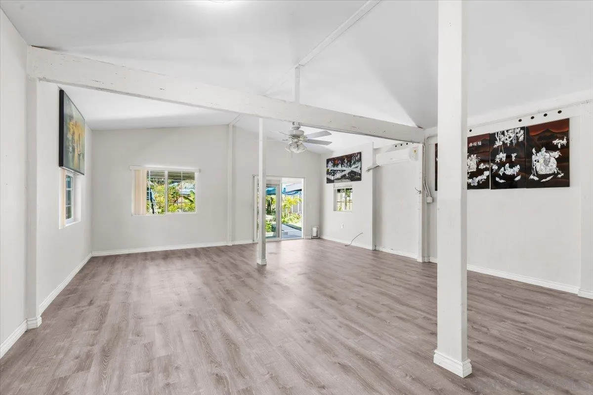 https://cdn.realtyfeed.com/cdn/127/260005217/b50a5294f4325b1ccdfa3700917034e2.webp