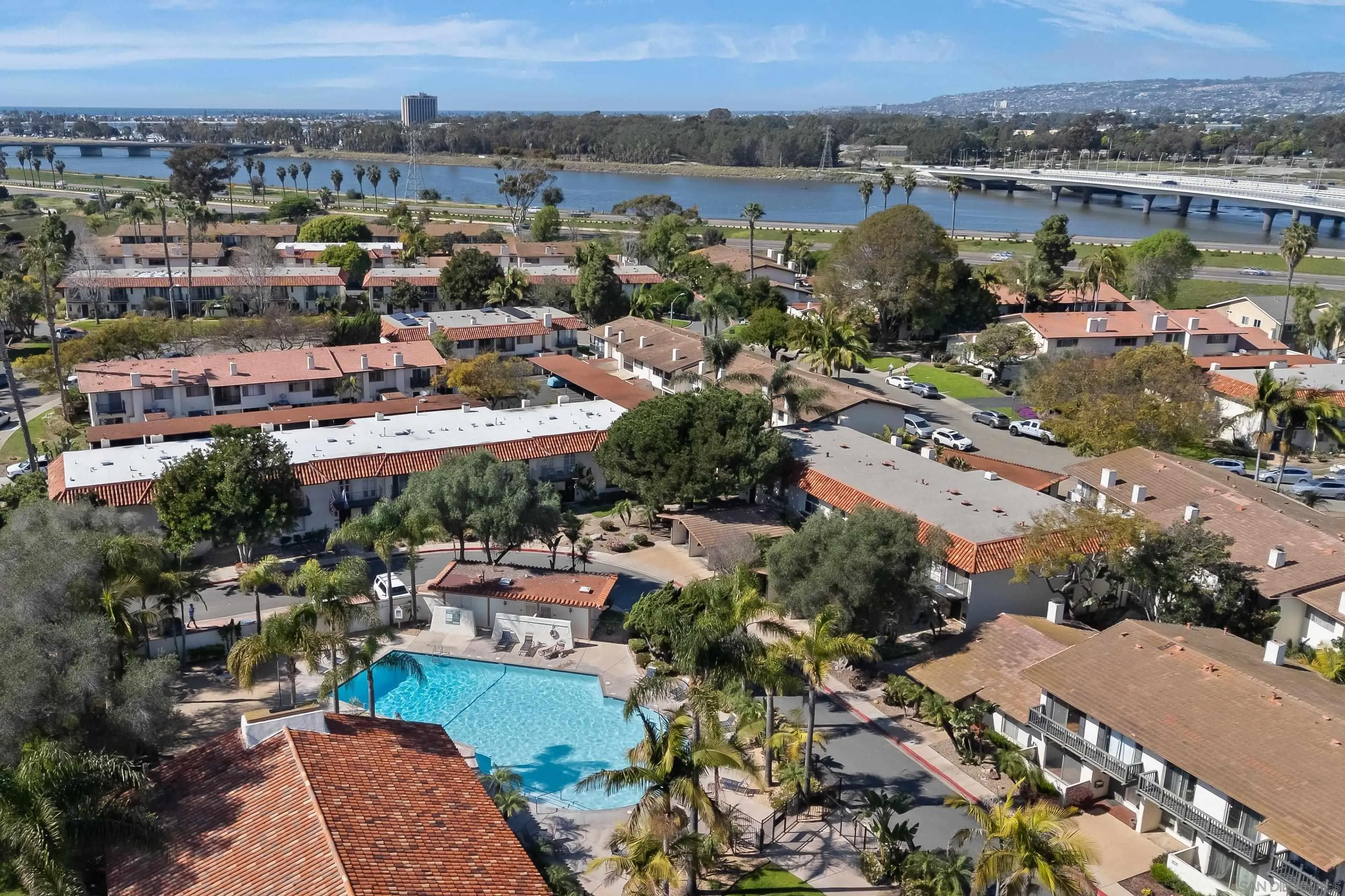 https://cdn.realtyfeed.com/cdn/127/260005223/1486db99da604724bb65f3896c1a14ed.webp