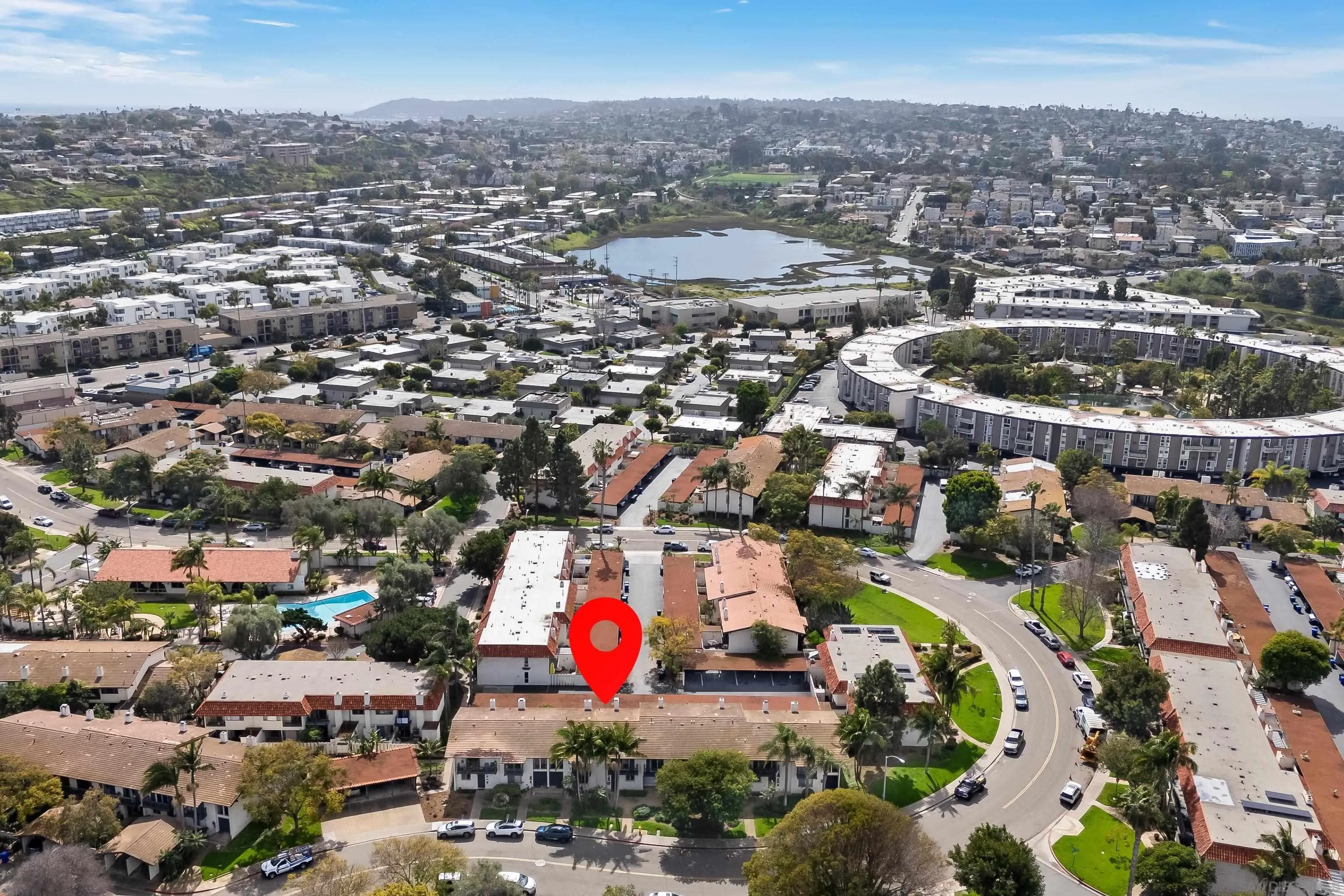 https://cdn.realtyfeed.com/cdn/127/260005223/23355e8cfe00007db127cdee4b392548.webp