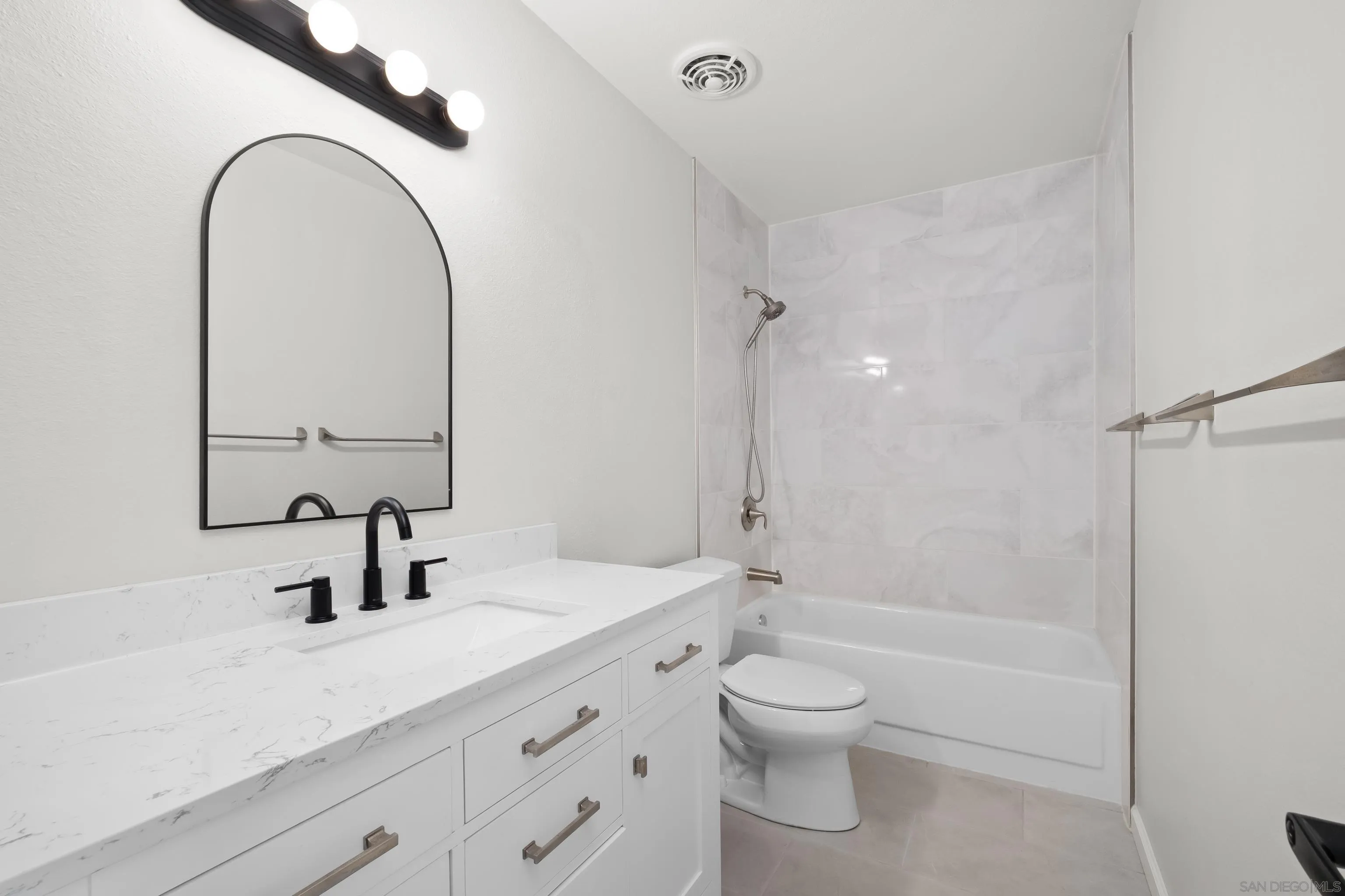 https://cdn.realtyfeed.com/cdn/127/260005223/4603d246c5ce90a9b4f04e1fb0e8e928.webp