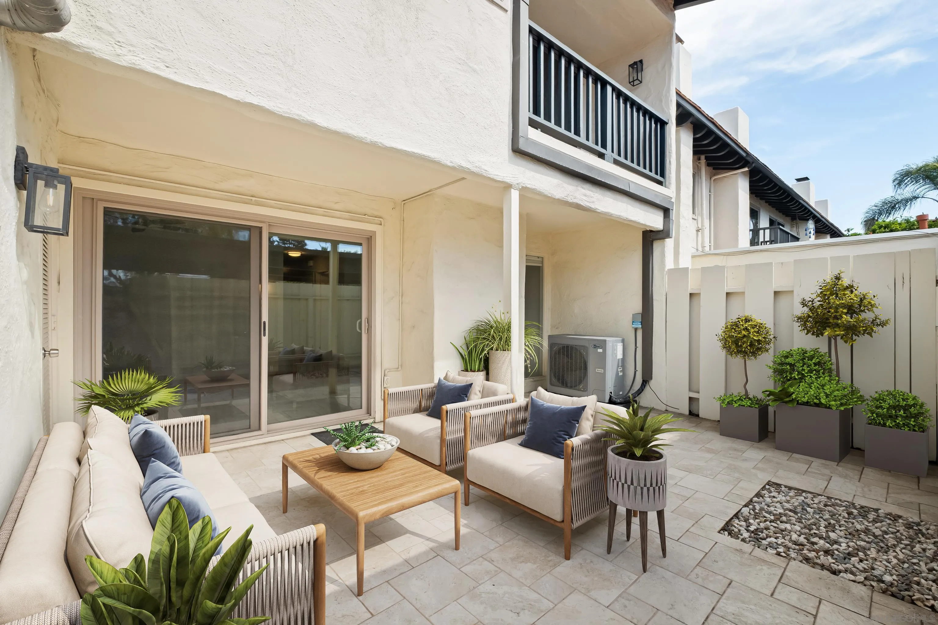 https://cdn.realtyfeed.com/cdn/127/260005223/49dc6354a9537dd17d046c7cec705954.webp