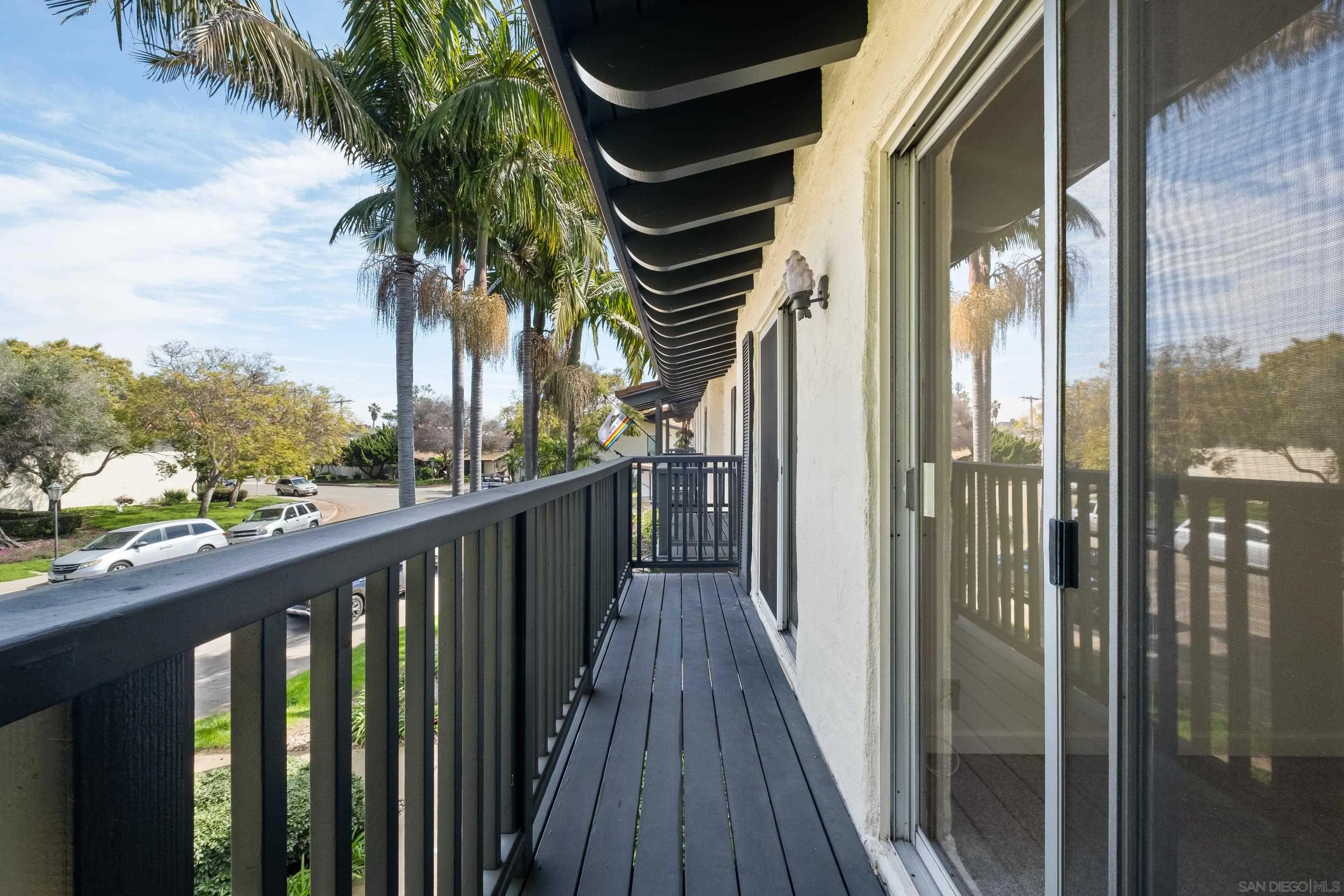https://cdn.realtyfeed.com/cdn/127/260005223/db383f5f03acd52df206edbe09316d7d.webp