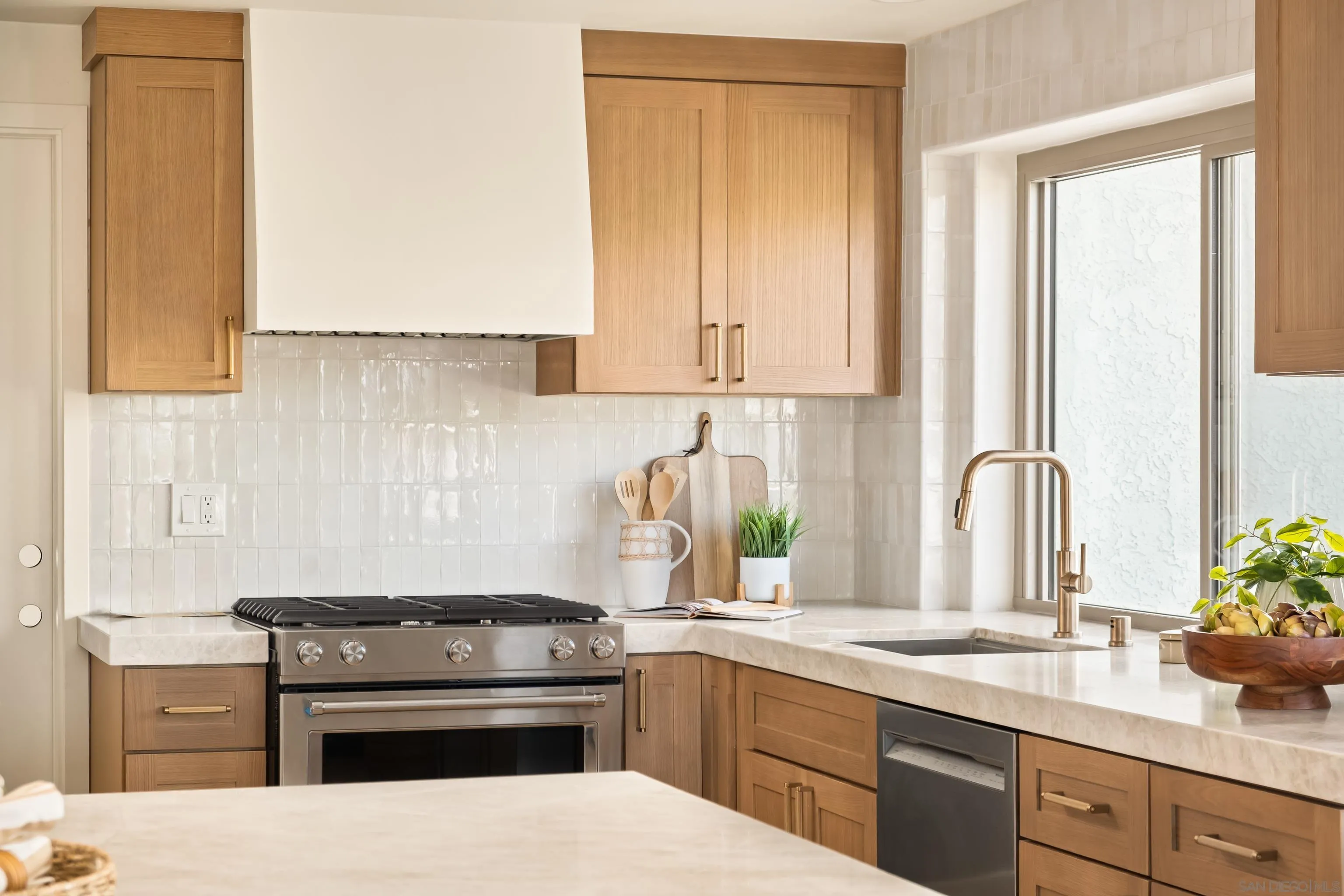 https://cdn.realtyfeed.com/cdn/127/260005227/1334c88711ab8f1763270e4c49a78504.webp