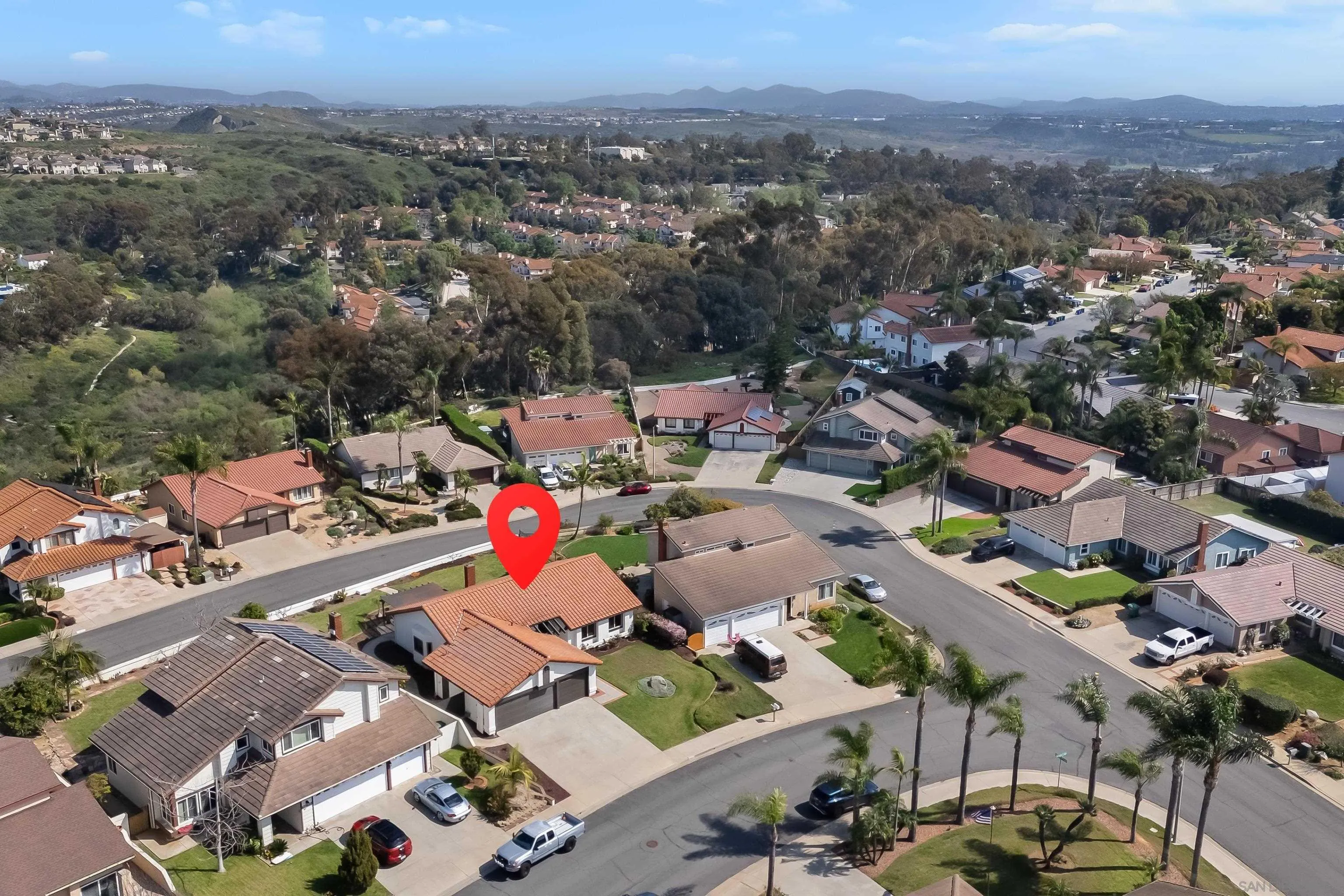 https://cdn.realtyfeed.com/cdn/127/260005227/201e460484c990993c9345790c1f267e.webp